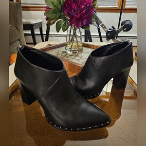 VINCE CAMUTO Karina Black Studded Ankle Booties